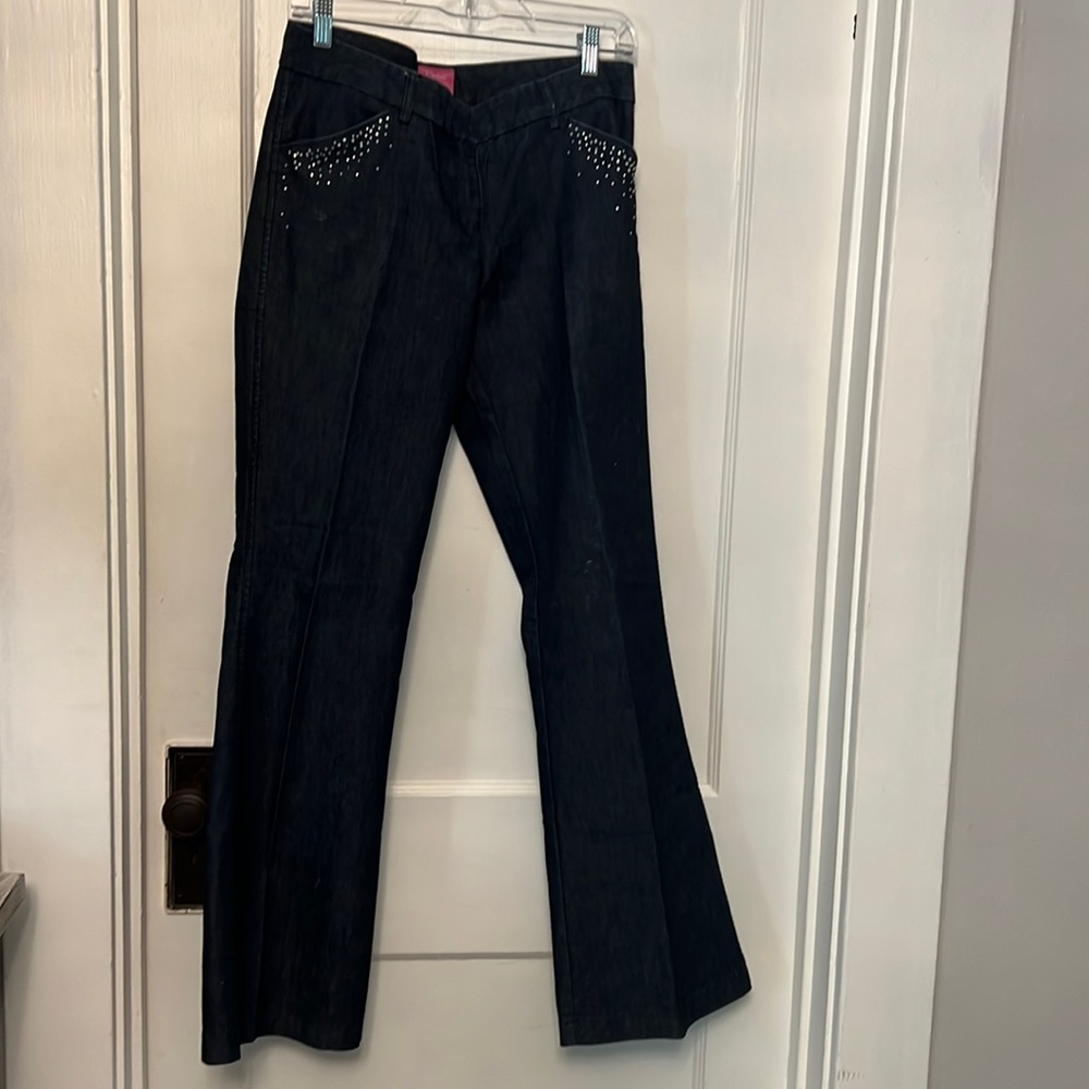 Jeans with a little rhinestones on it